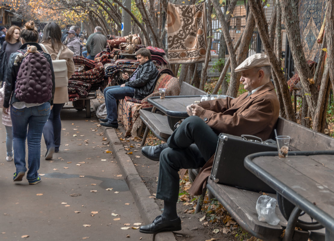 выгодно купить, выгодно продать... - Лариса *