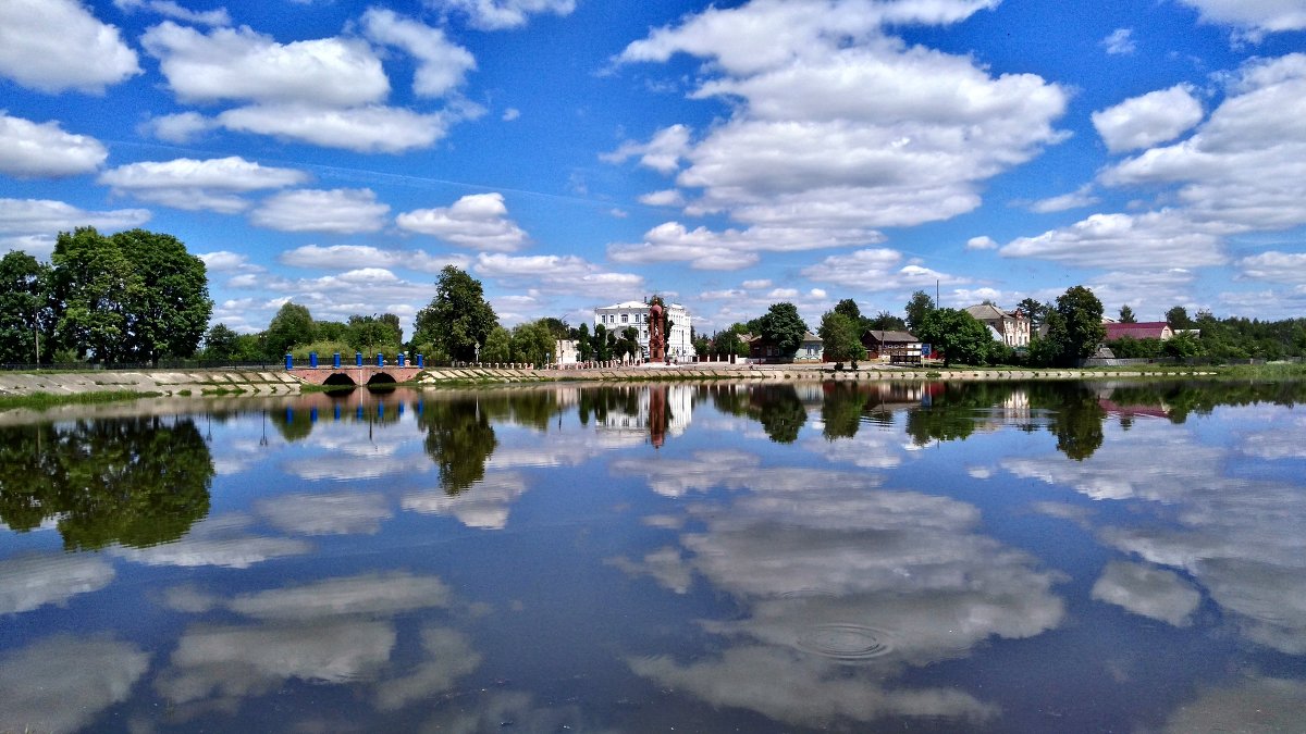 Отображение облаков в воде. - Сергей 