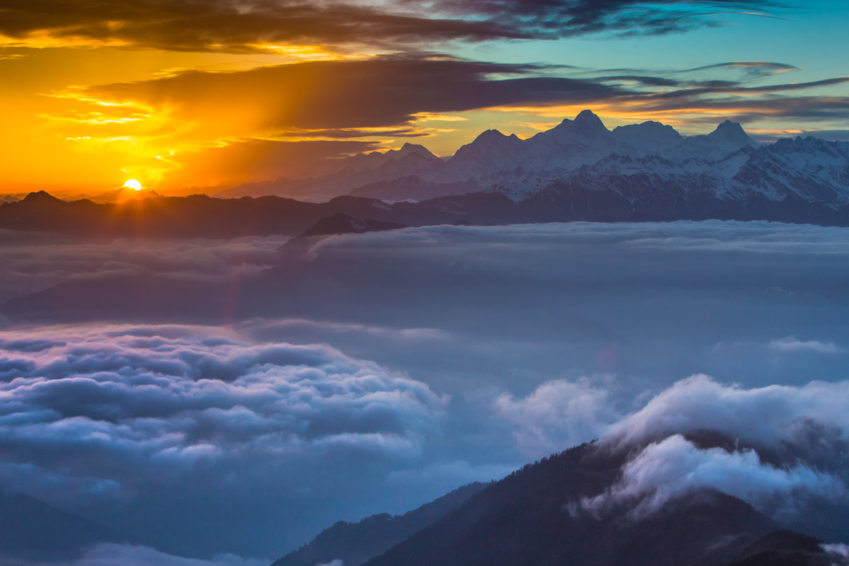 Закат над Лангтангом, Непал - Atuan M