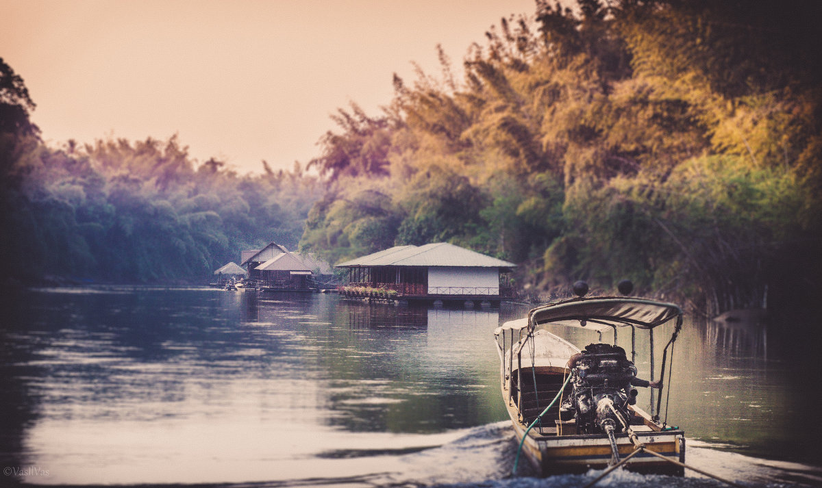 River Khwae. Thailand. - Илья В.