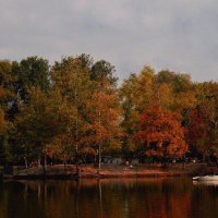 Осенний парк :: Екатерина 