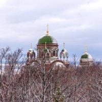 Храм в зимнем серебре. :: Николай Симусёв