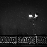 Ночь, улица, фонарь... :: Alexander Babushkin 