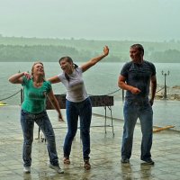 Танцы под дождем :: Олег Дмитриев