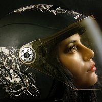 Девушка в шлеме :: Анатолий Симонов