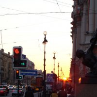 Рассвет на Невском в Питере. :: Герман 