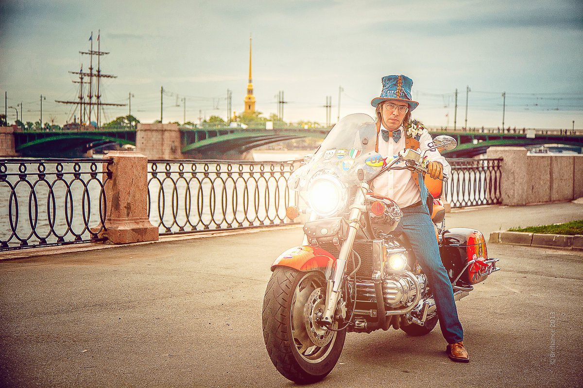 Свадьба на мотоцикле фрагмент Санкт Петербург