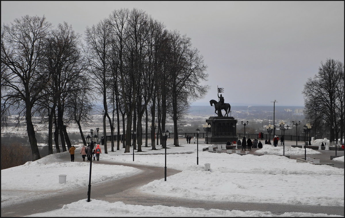 12 - Владимир Петров