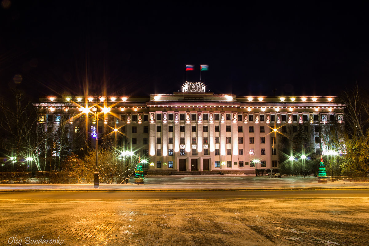 Здание администрации - Олег Бондаренко
