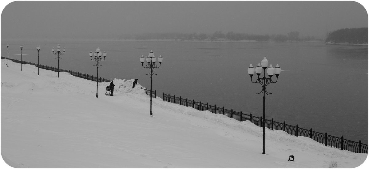 Рыбинск, р. Волга. Мужчины на прогулке - Наталья 