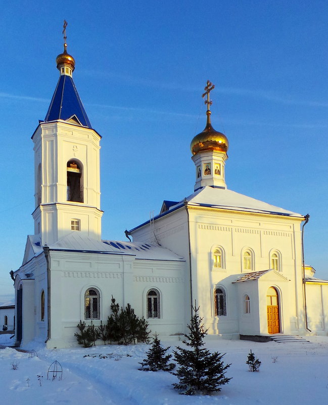 деревенская церковь - Олег Петрушов
