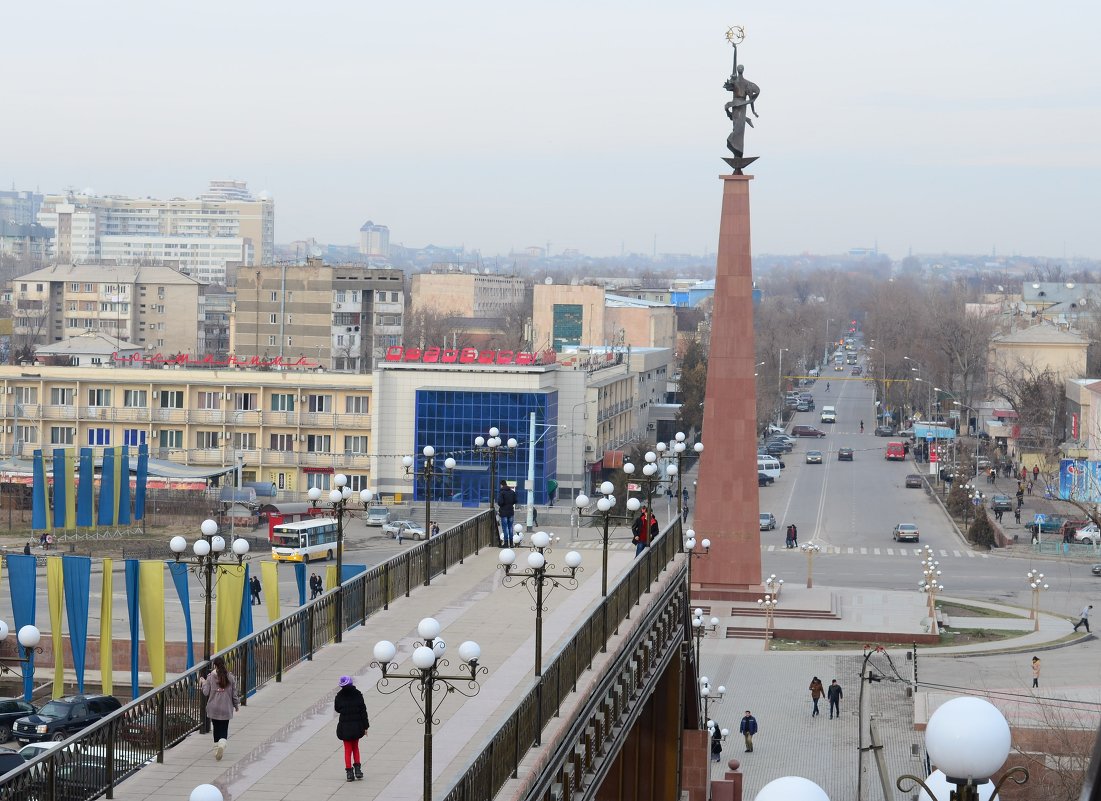 Монумент Ел-Ана на площади Ордабасы в г. Шымкенте - Александр Грищенко