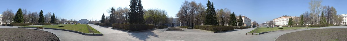 Площадь у здания УПИ - Евгений Никулин