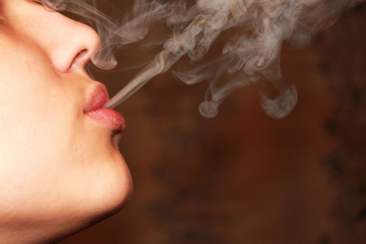 Дым сигарет с ментолом - OlgaOS Pirogova