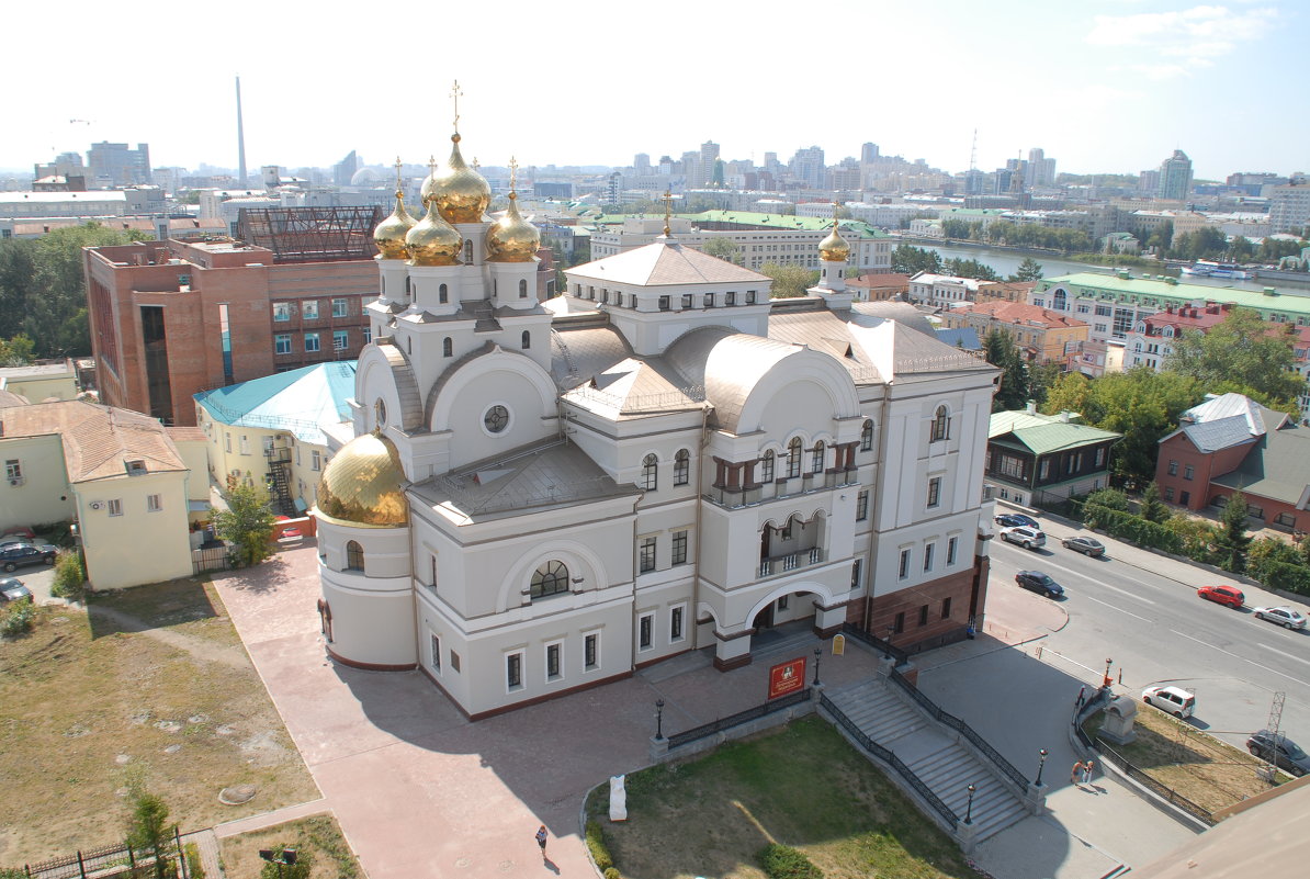 Патриаршее подворье. - Лев Николаевич Козлов