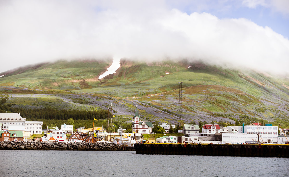 Хусавик - город-порт на севере Исландии. - Вячеслав Ковригин