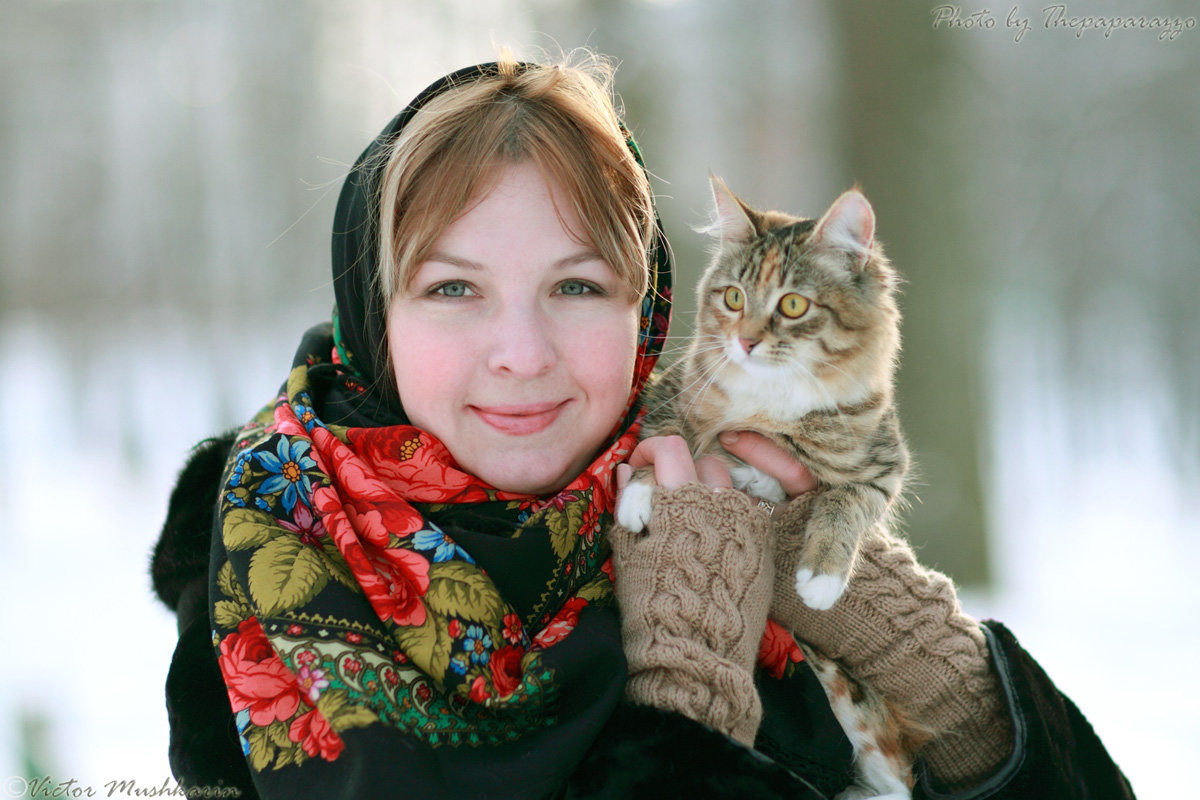 Девушка с котиком (IMG_6483_PP_CR_GOR) - Виктор Мушкарин (thepaparazzo)