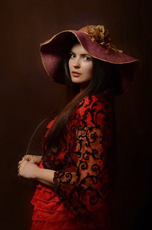 Портрет девушки в шляпе. - Михаил Давыдов