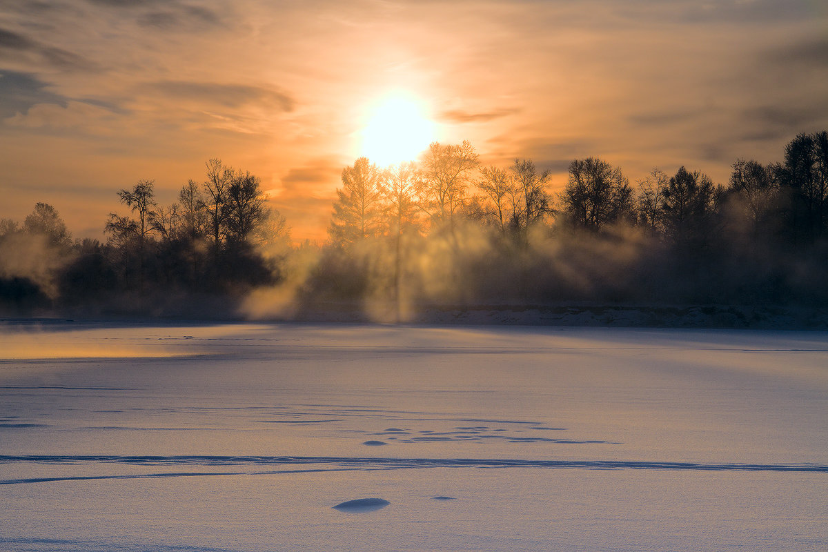 Ранний Восход солнца зимой