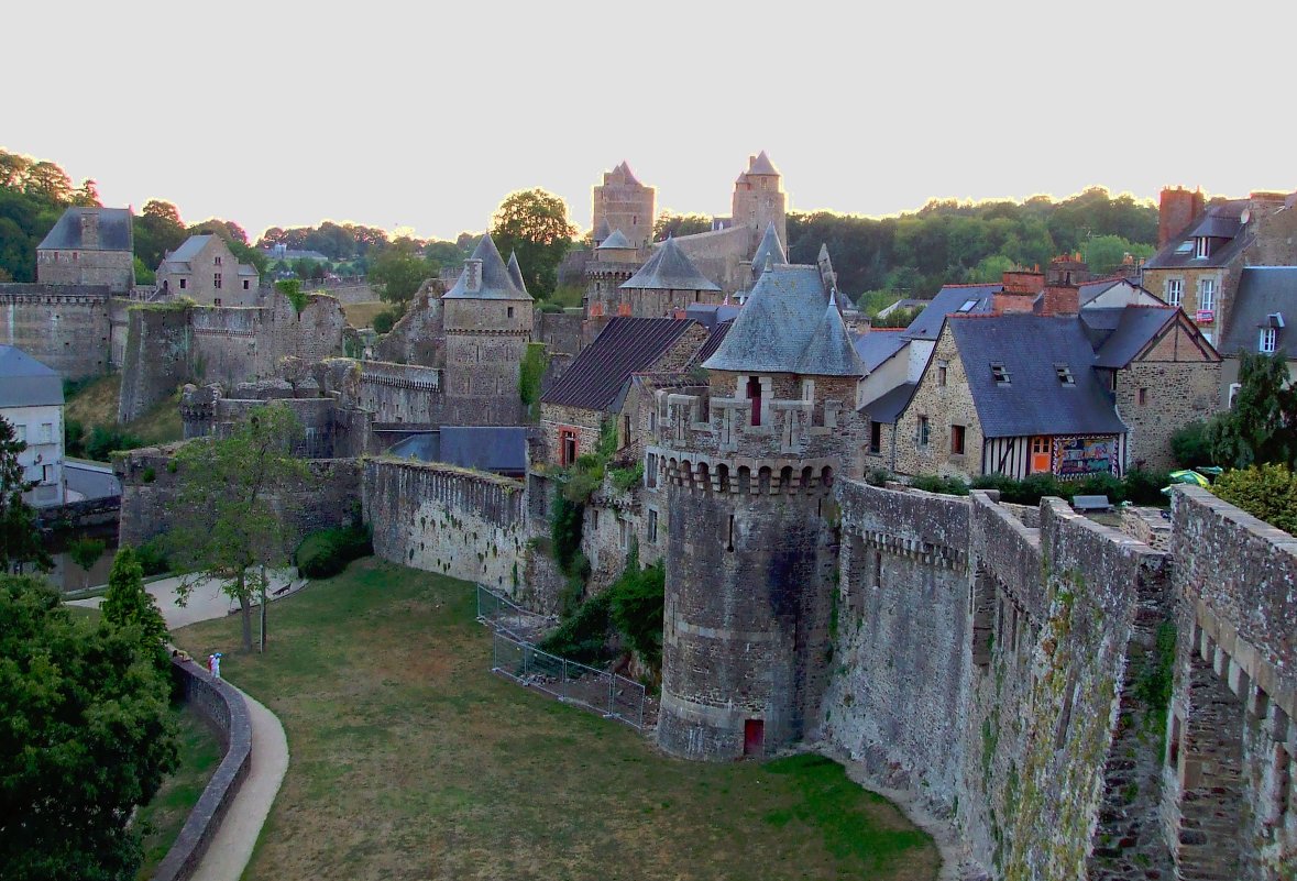 Fougeres - france6072 Владимир