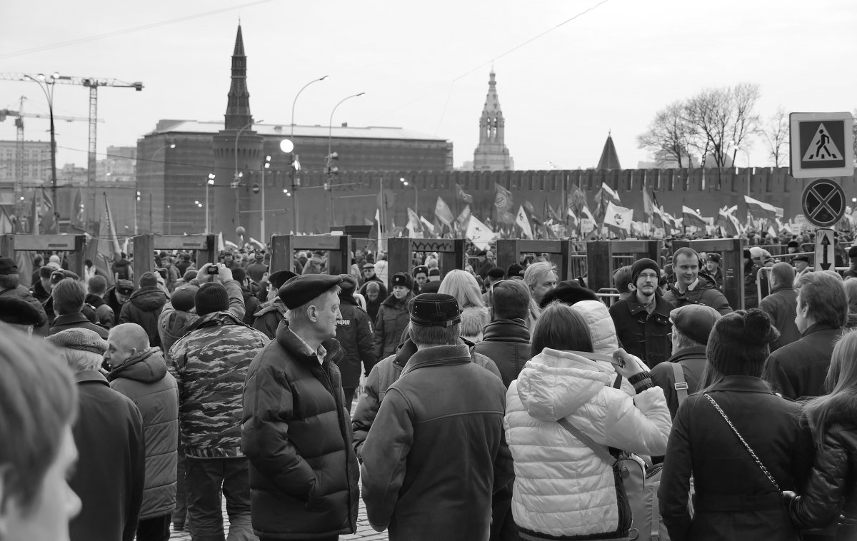 Митинг-концерт в поддержку жителей Крыма в Москве - Евгений Жиляев
