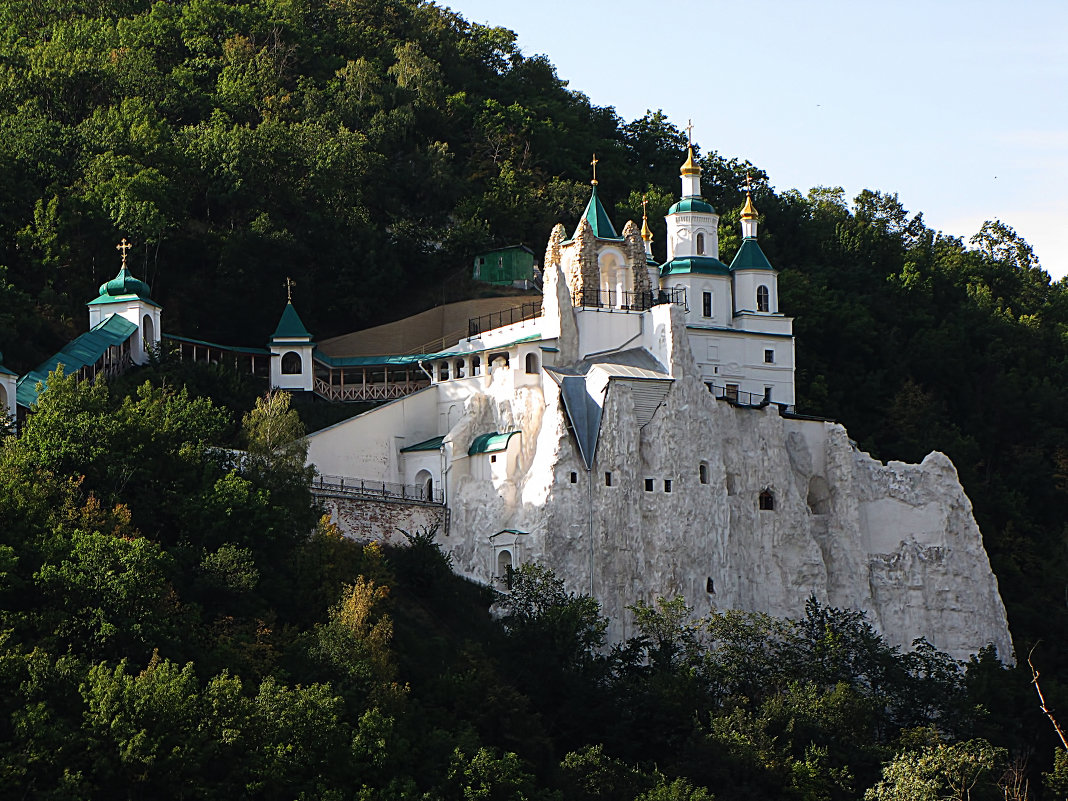 Николаевская церковь и Андреевская часовня на меловой скале. - ʁwи ǝоw - Любовь