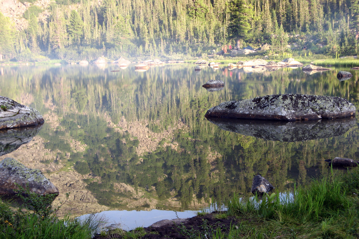 Отражение в утреннем озере - Сергей Карцев