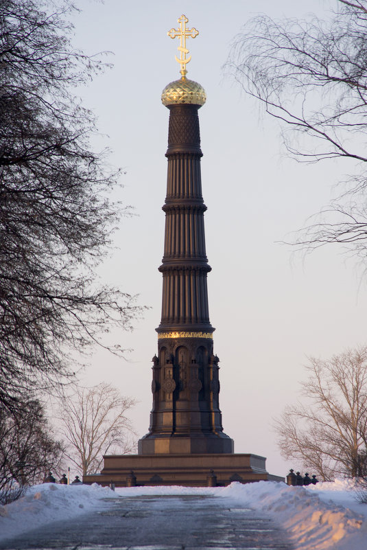 Памятник-колонна Дмитрию Донскому - Вячеслав Головко
