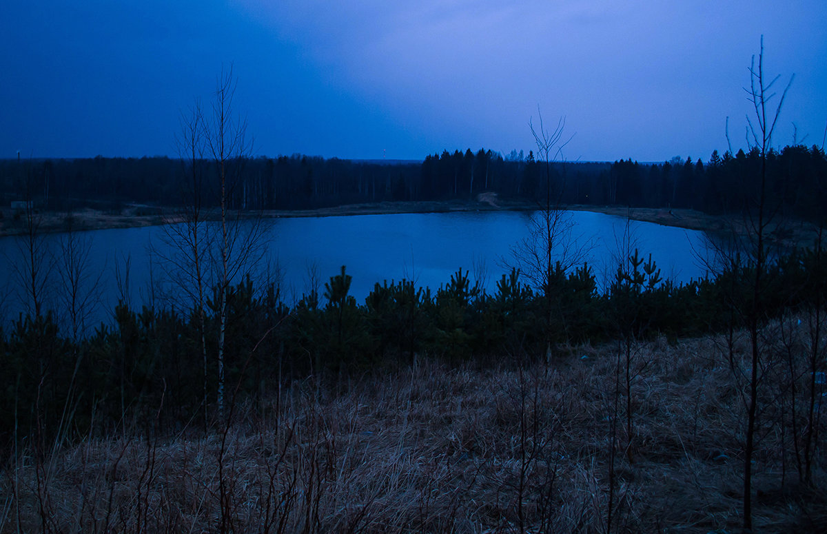 Вечернее озеро - Денис Бажан