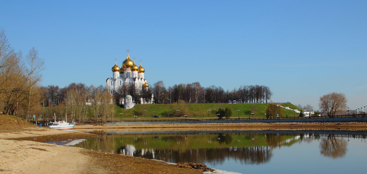 Успенский собор, стрелка в Ярославле. - Konstantine Kostyuchenko