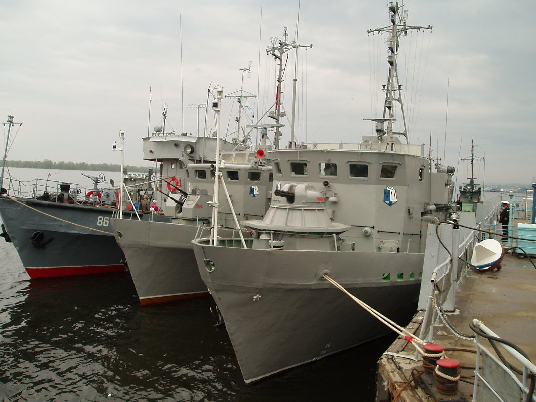 Корабли Каспийской флотилии в Волгограде - Александр Стариков
