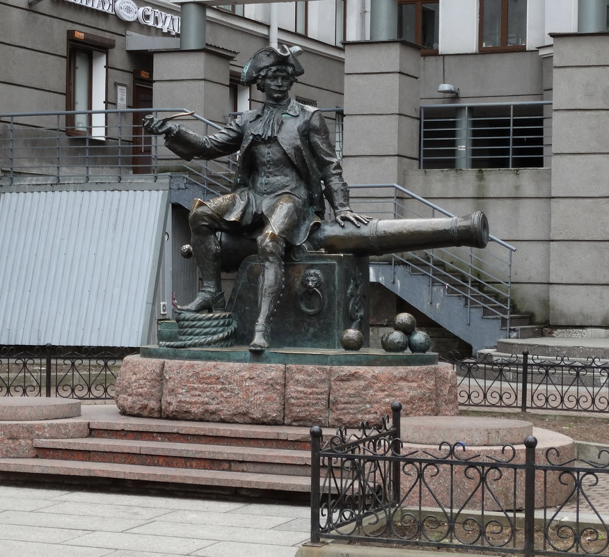 Памятник Василию Корчмину,поручику бомбардирской роты - Владимир Гилясев