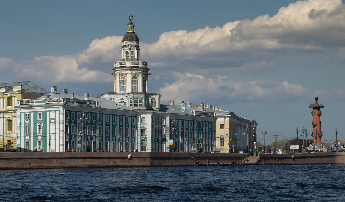 Санкт-Петербург. Облака над Васильевским островом. - Олег Козлов