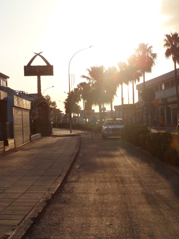 Еще одна кипрская улица в жаркий день - Оля Cмирнова