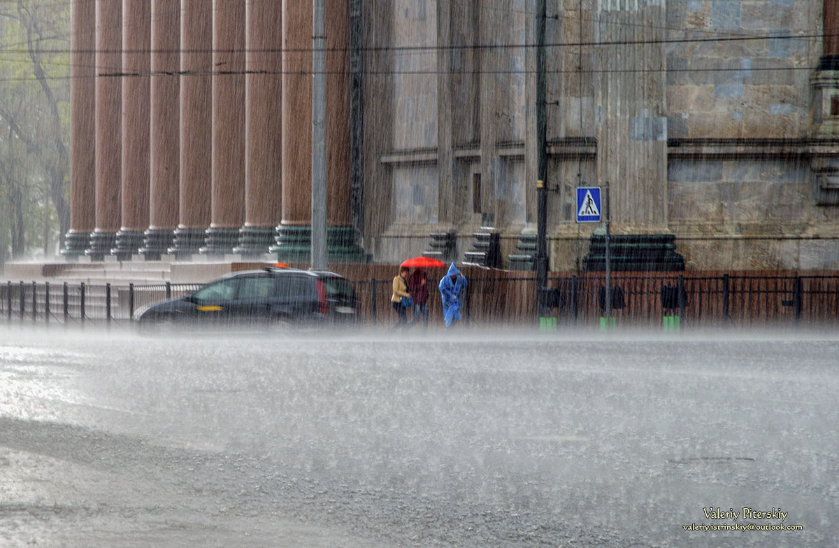 Бегущие под дождем - Valeriy Piterskiy