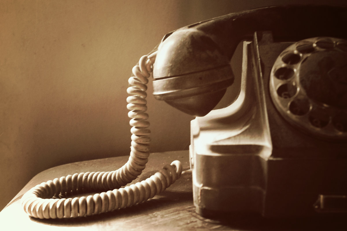 Old Telephone - Liana Harutyunyan