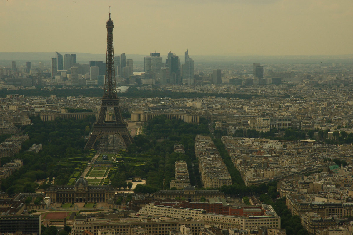 Париж: Вид с адского небоскрёба - Дмитрий .