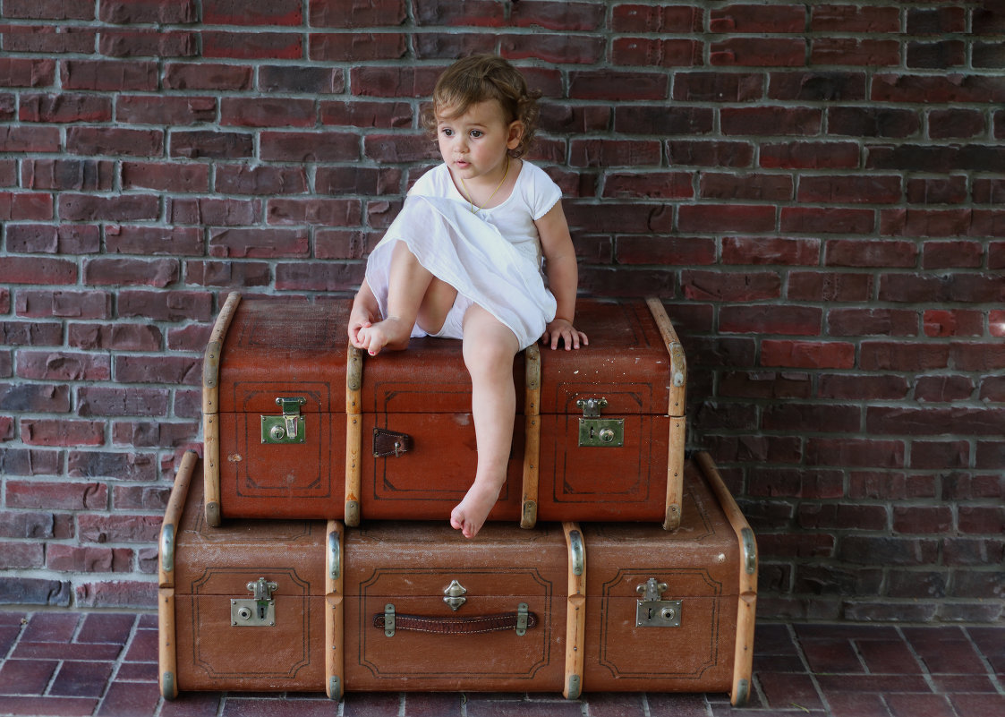 малышка на чемоданах - Яна Кривенко