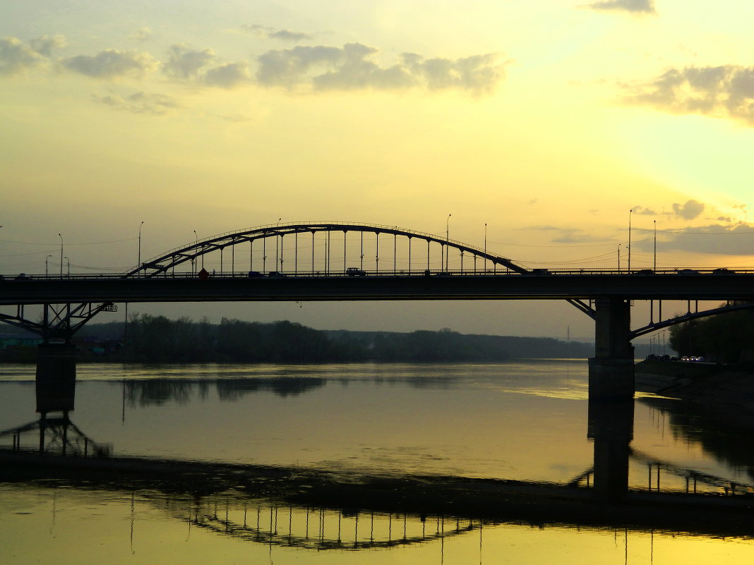 мост через реку Белая - Анатолий Смольников