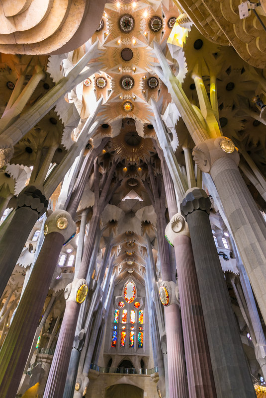 Sagrada Familia inside - Дмитрий Карышев