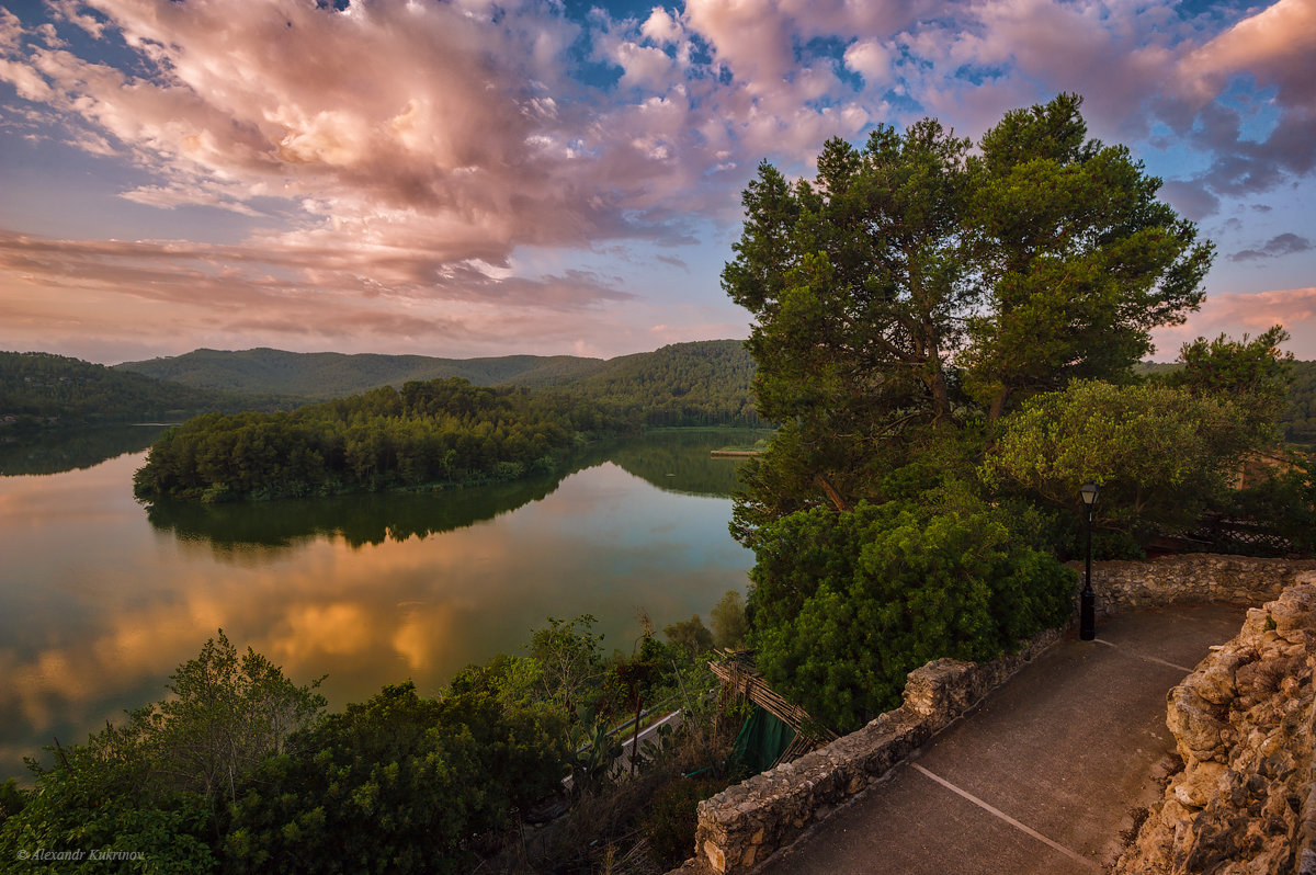 Утро в Castellet... - Александр Кукринов