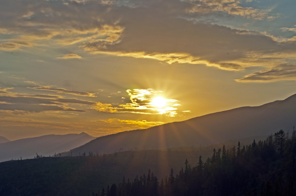 Sunset in Mountains - Roman Ilnytskyi