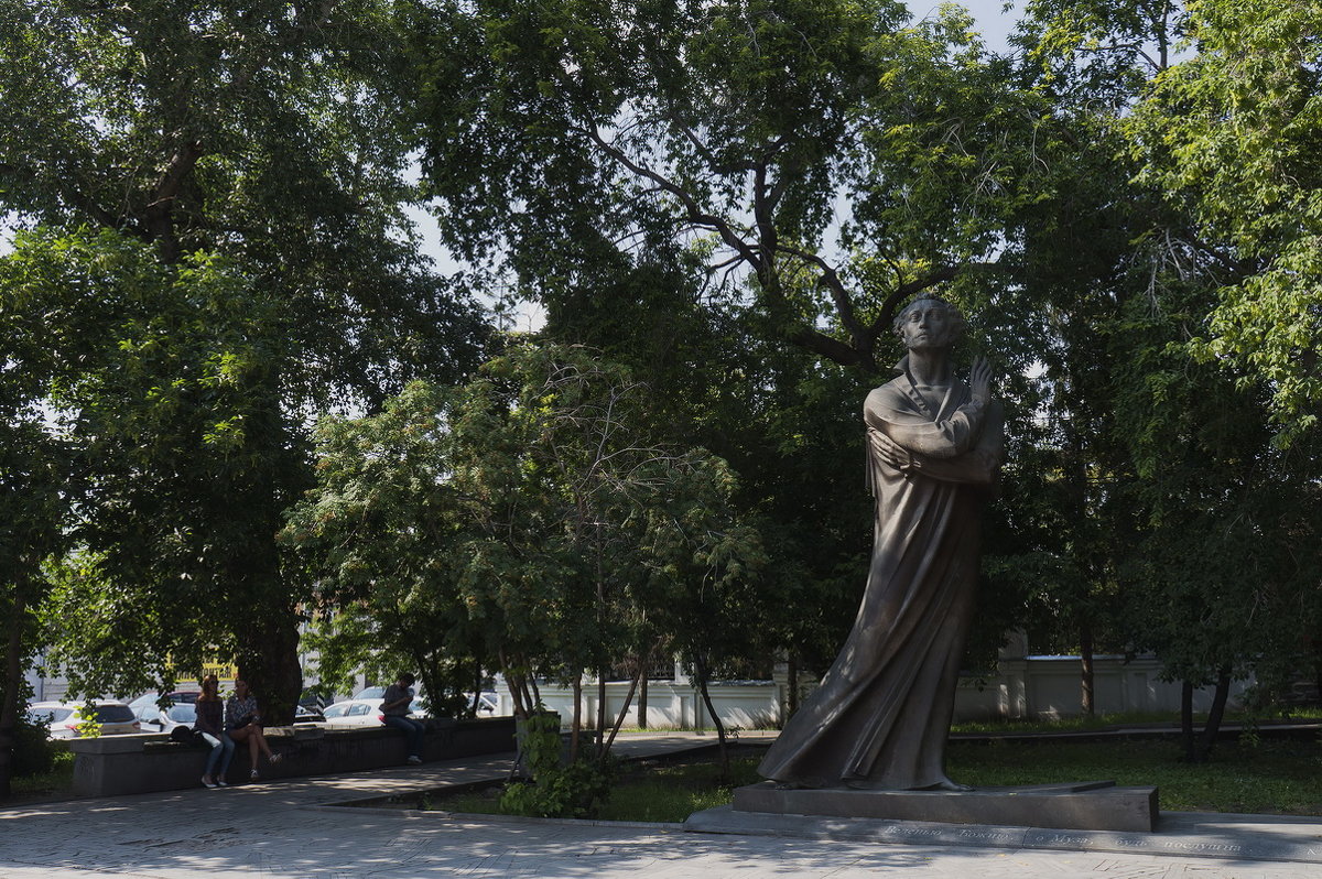 Памятник Пушкину в Екатеринбурге. - Валерий Молоток