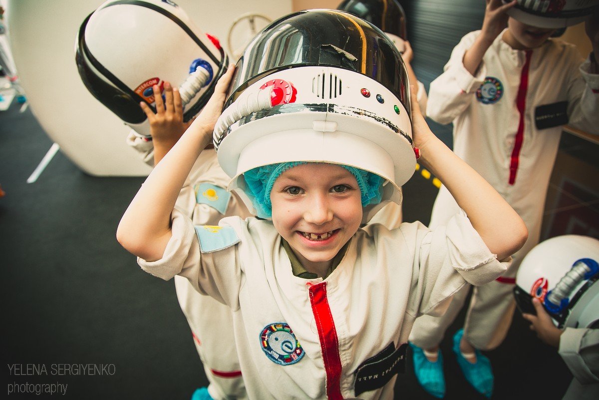 Выставка «Kids on the moon» - Елена Сергиенко