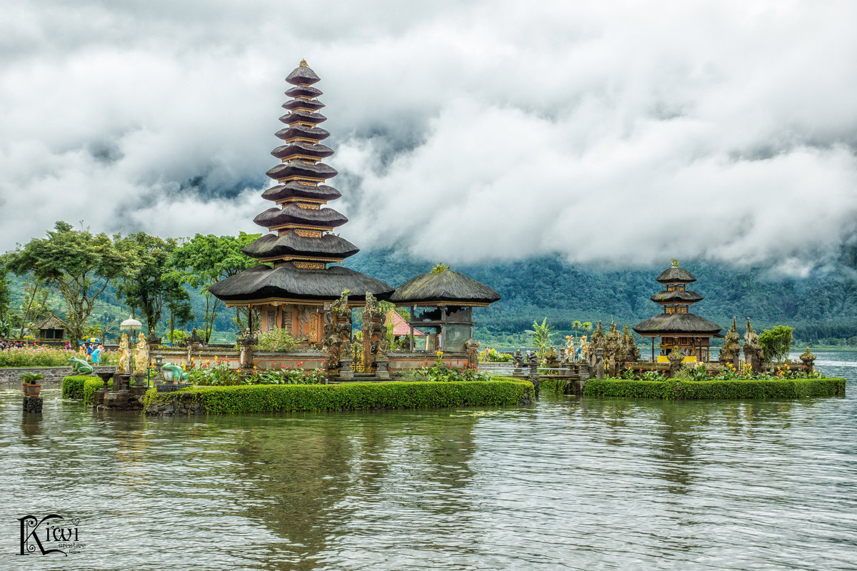 Храм на озере Братан, о.Бали - Творческая группа КИВИ