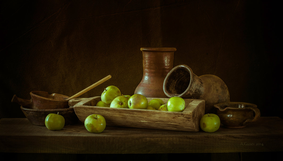 Натюрморт с яблоками - Андрей Гусев