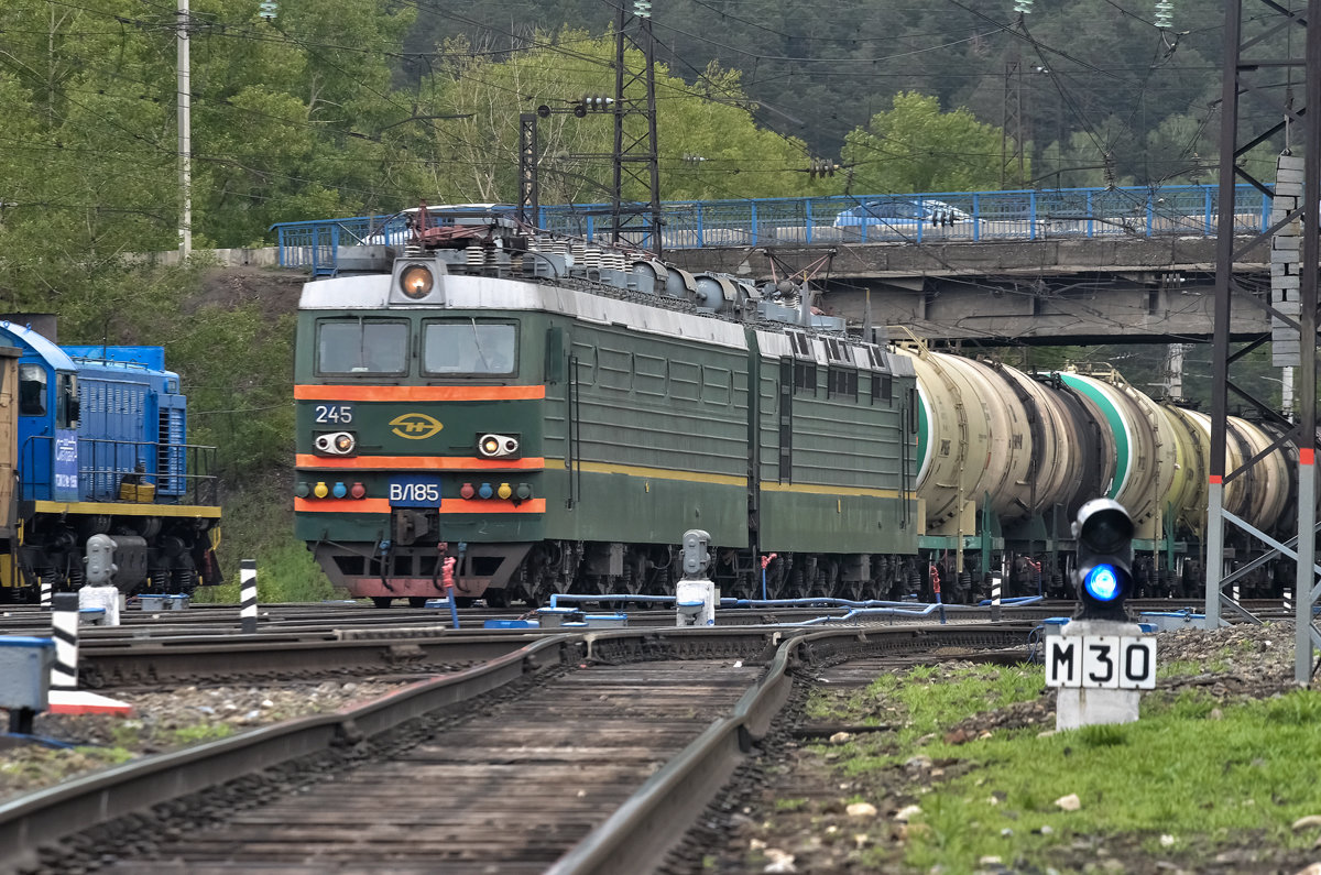 ВЛ85-245 - Андрей Иркутский