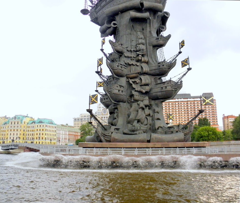 Основание памятника Петру I в Москве. - Елена 