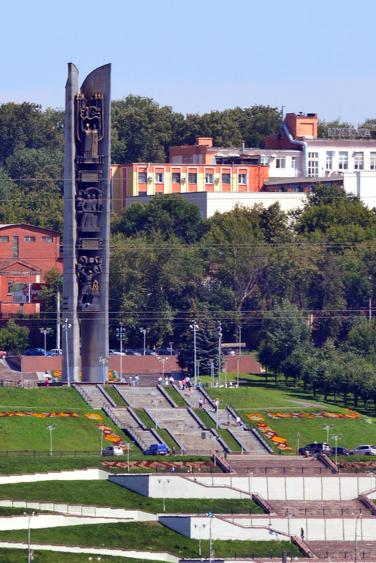 Монумент Дружбы народов в Ижевске - Борис Русаков