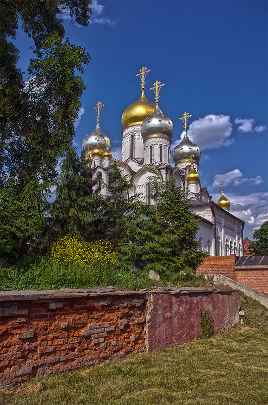 Монастыри Москвы. - Эдуард Пиолий